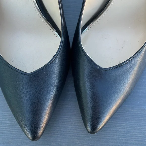 Jessica Simpson Stiletto Pumps - Picture 4 of 7